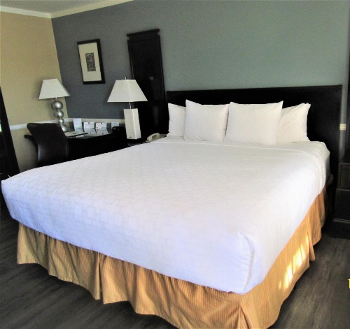 Clarion Inn Ridgecrest image 2