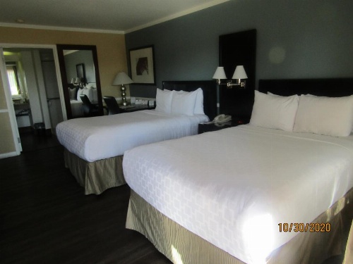 Clarion Inn Ridgecrest image 3